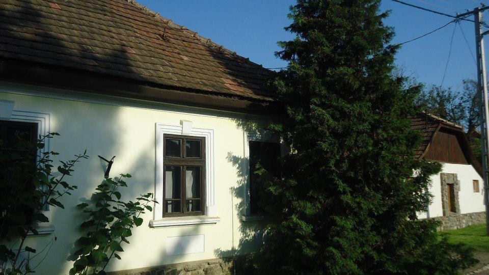 Toldi Vendeghaz Hotel Felsőtold Buitenkant foto